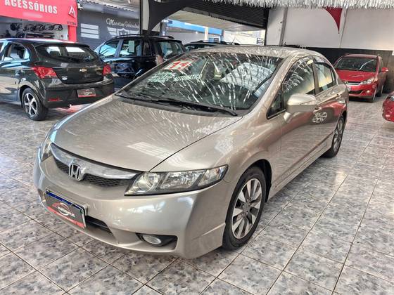 HONDA CIVIC 1.8 LXL 16V FLEX 4P AUTOMÁTICO HONDA CIVIC 1.8 LXL 16V FLEX 4P AUTOMÁTICO
